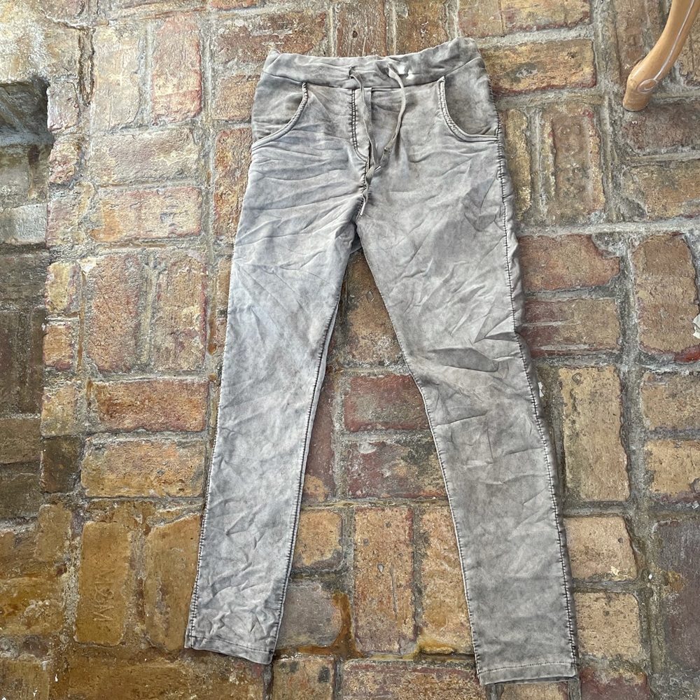 Super cute and comfortable jogger plus yoga pant
